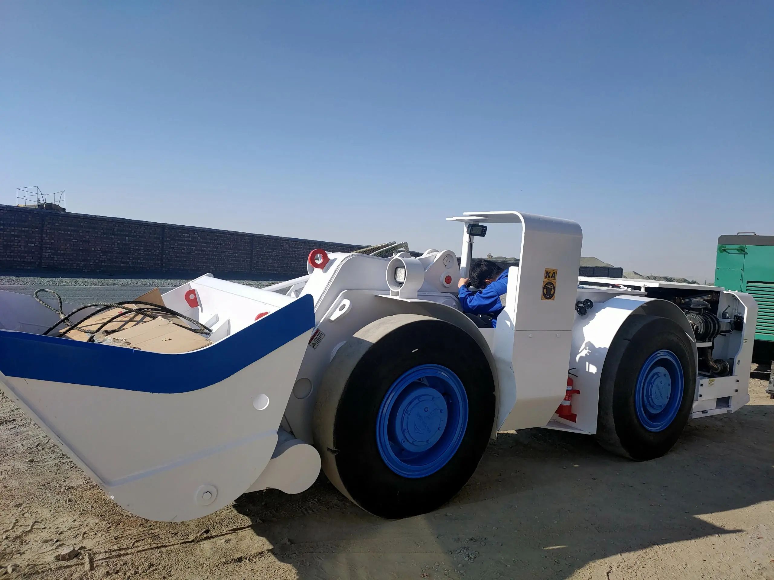 大中矿业快步辇儿进在“机器、主动、聪明”新型矿山阳光小道上